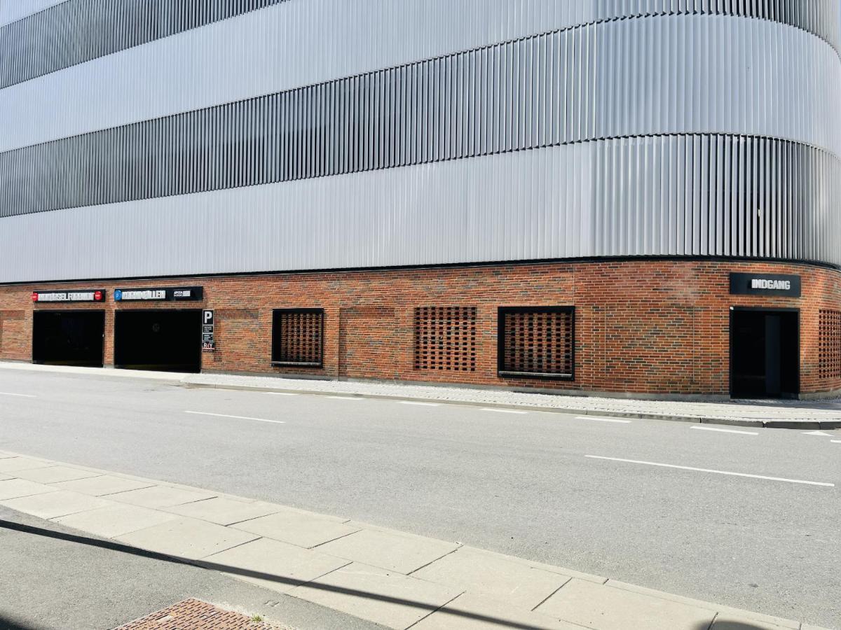 Aday - Harbor Groundfloor Own Entrance - Studio Aalborg Exterior photo