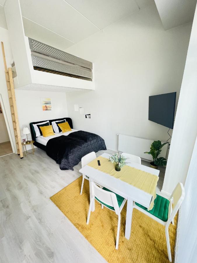 Aday - Harbor Groundfloor Own Entrance - Studio Apartment Aalborg Exterior photo